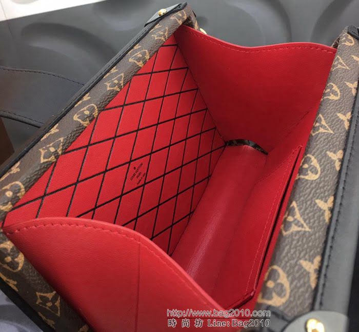 路易威登LV 頂級原單 拋光Monogram Vernis漆面皮革版 Bleecker Box手袋 路易威登方形珠寶箱時尚升級 手提或斜挎 M52466  YDH2395